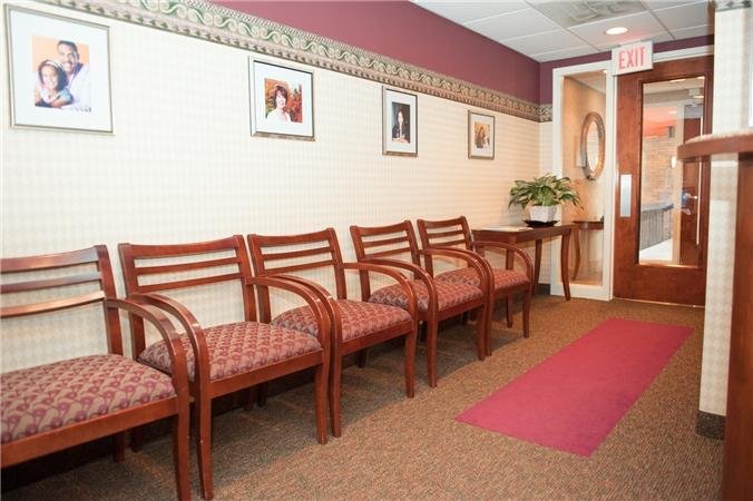 image of business Smilepartnerz Dental Health Group