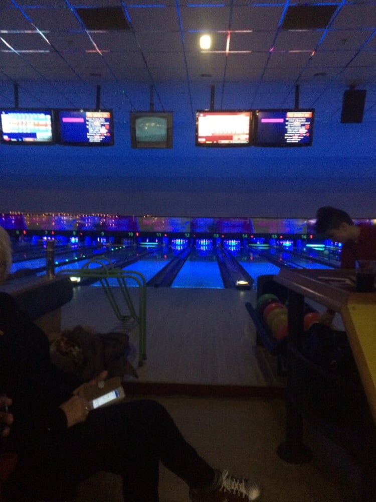 Hollywood Bowl Bowling Barrbridge Road, Glasgow, United Kingdom