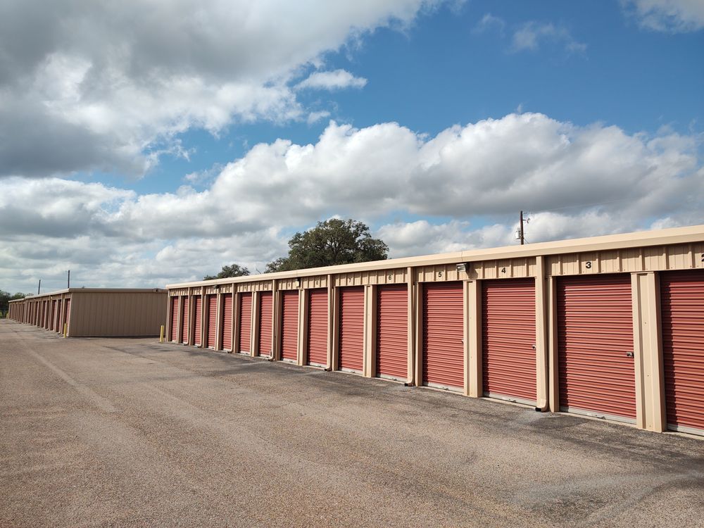 Beeville Storage