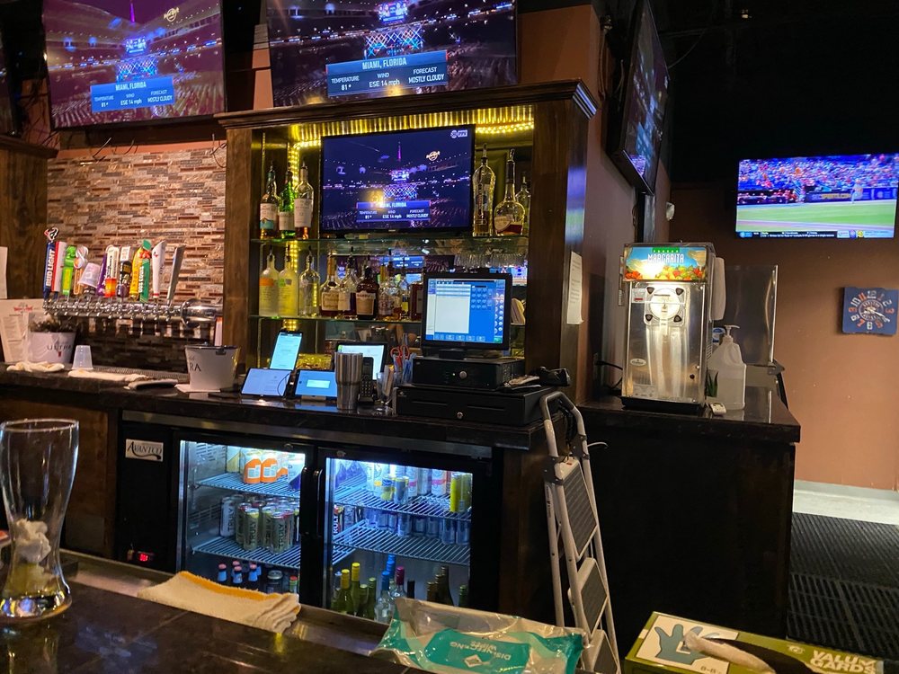 Timeout  Sports Bar & Grill
