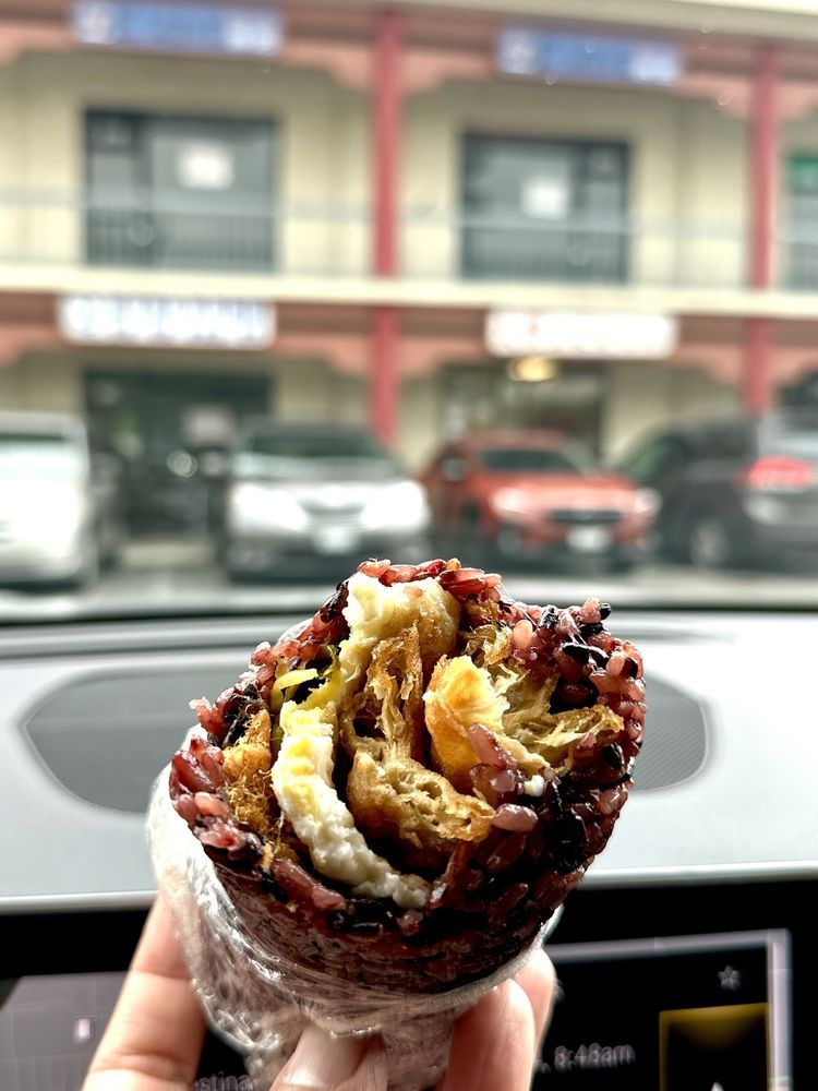 Huge Tree Pastry