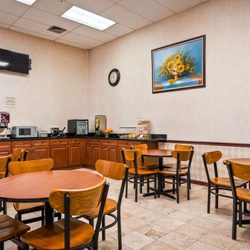 Surestay Hotel By Best Western Bellmawr 21 Photos Hotels 341 S Photo Of Surestay Hotel By Best Western Bellmawr Nj United States