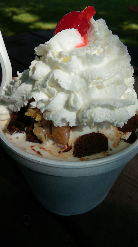 Abraham's Creek Ice Cream & Burger Barn