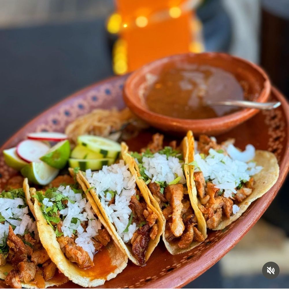 Los Molcajetes Del Valle