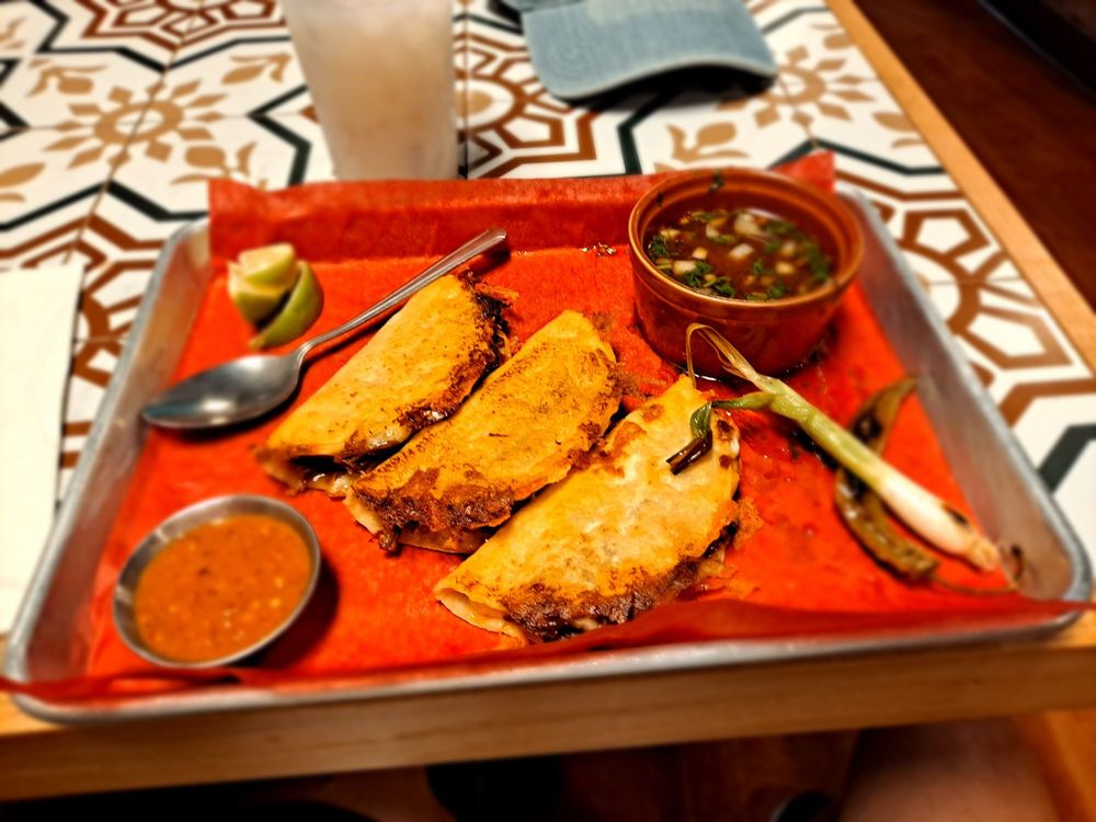 Pablo's Tacos & Beer