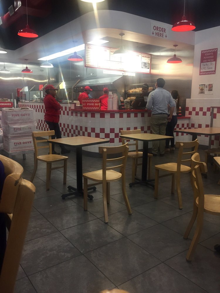 P O Of Five Guys Oak Park Il United States P O Of Five Guys Oak Park Il United States