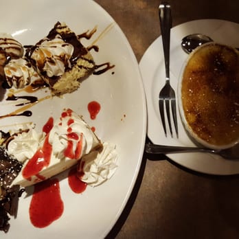 Luigi S Italian Restaurant 168 Photos 281 Reviews Photo Of Luigi S Italian Restaurant Fayetteville Nc United States The Dessert Sample