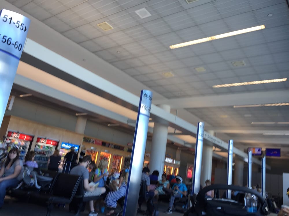 Manchester Boston Regional Airport 28 Photos & 155 Reviews Airports