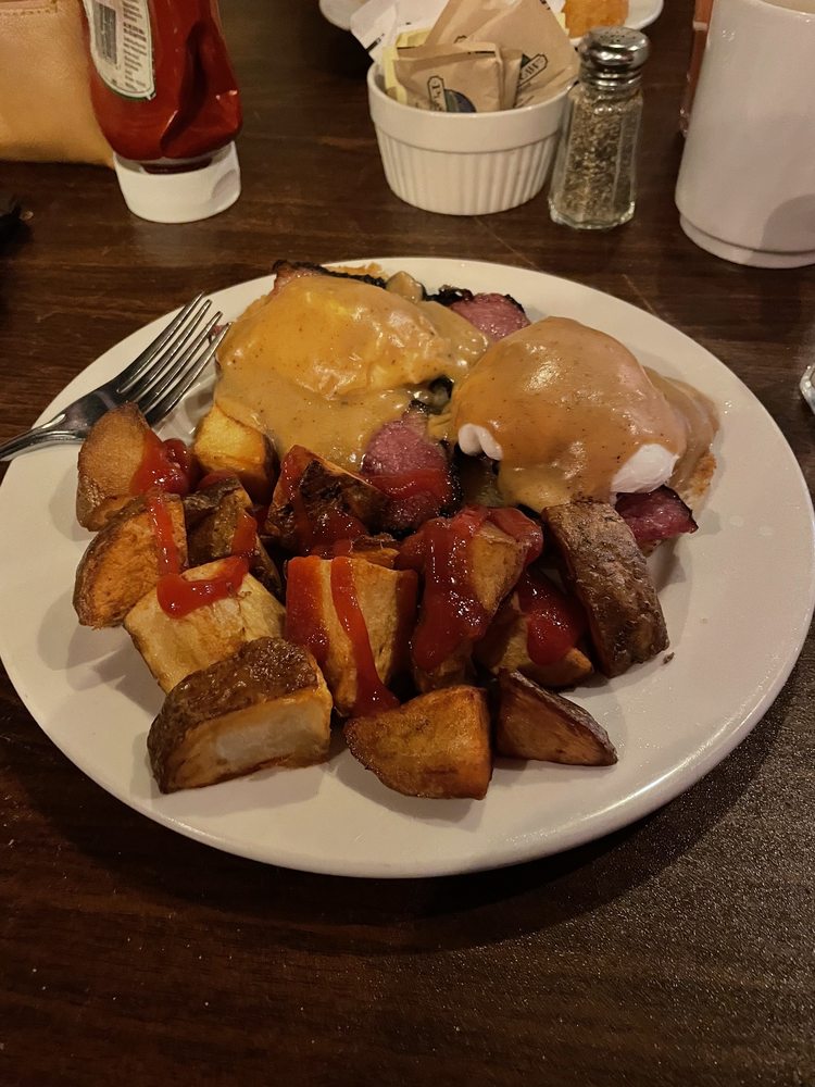 Elle's Bistro