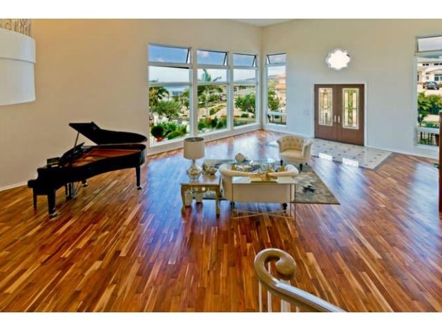 image of business Wisteria Lane