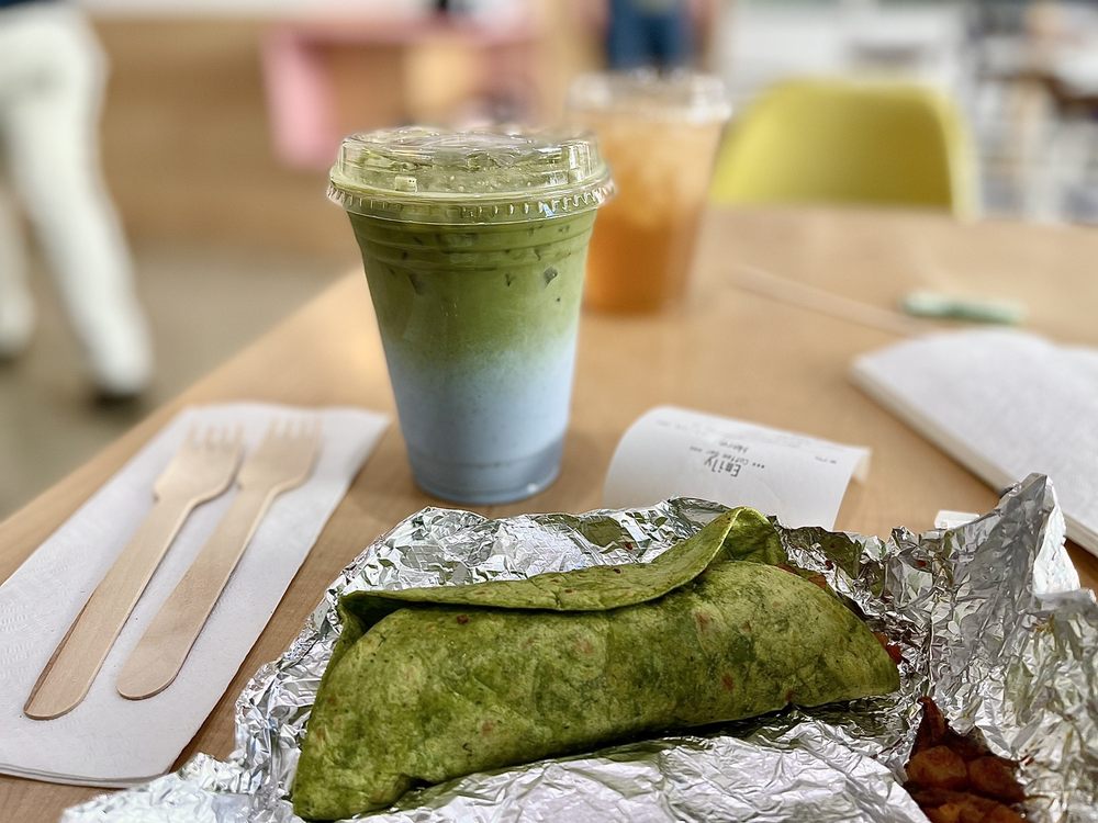 Revolucion Coffee + Juice