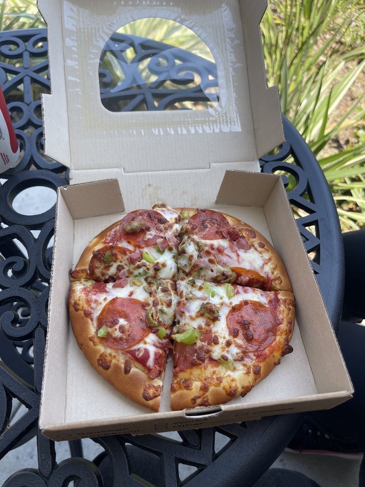 Chuck’s Corner Market 76