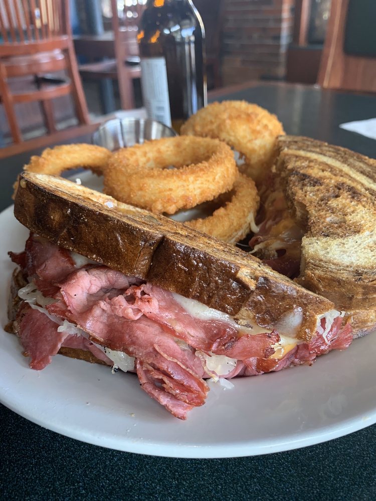 Cables Pub and Grill
