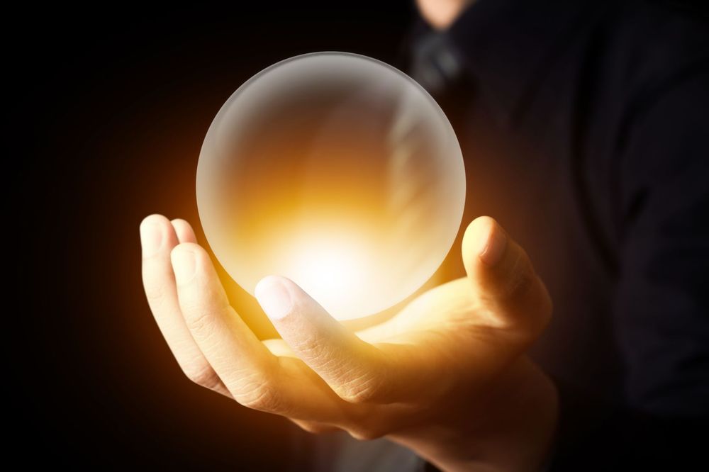 Psychic Consultant Dina