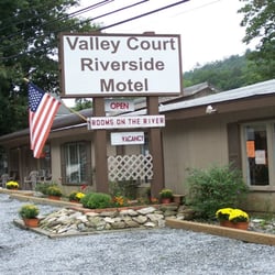 Valleycourt Riverside Motel Hotels Travel 289 Main St Chimney Photo Of Valleycourt Riverside Motel Chimney Rock Nc United States Closest To