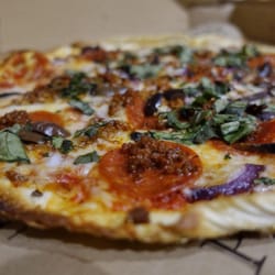 Best Italian Restaurants Delivery Near Northridge Los Angeles Ca Photo Of Pizzarev