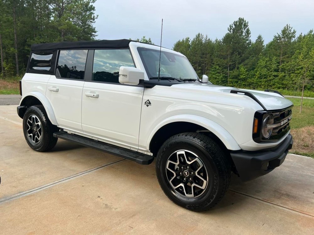 Carters’ detailing