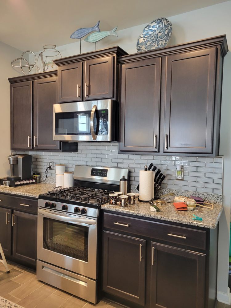 Dwayne's Custom Cabinet Painting