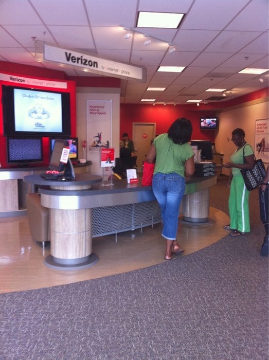 Verizon Store CLOSED 14 Reviews Electronics 11006 Veirs Mill Rd