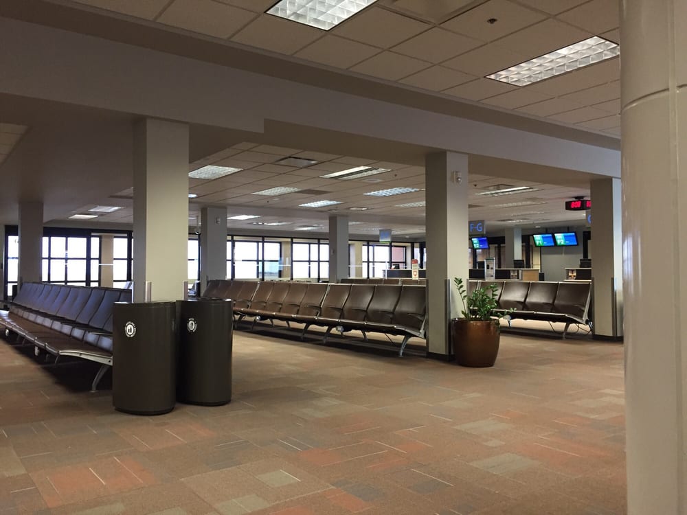 Regina International Airport 25 Photos & 25 Reviews Airports 5201