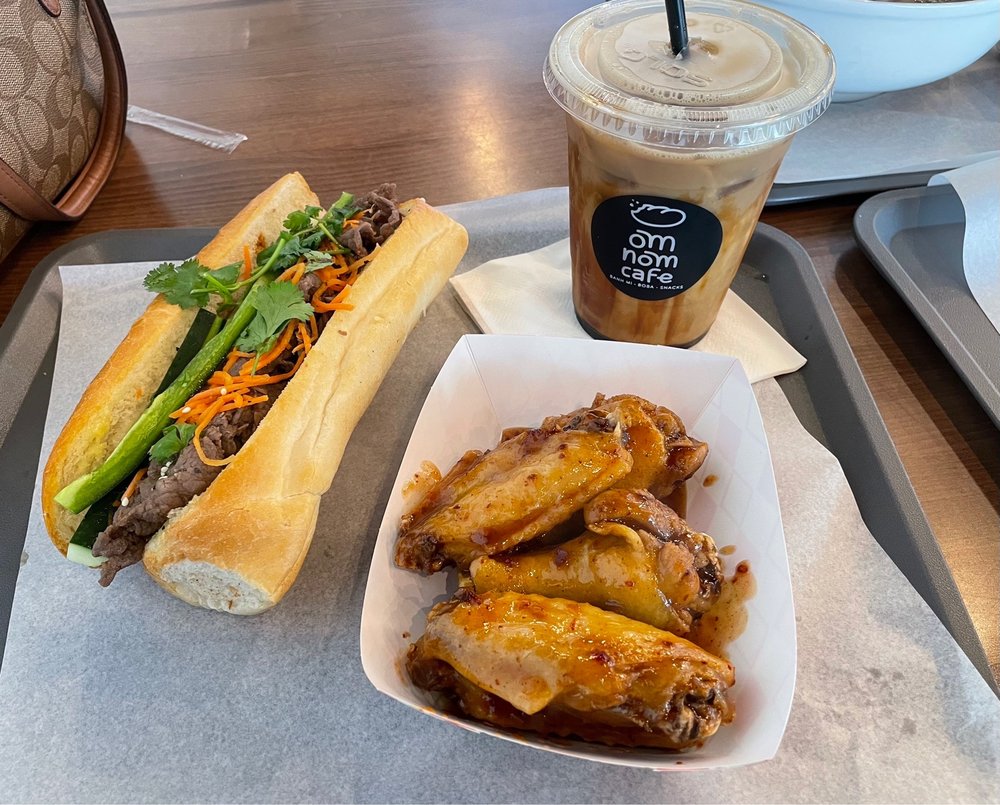 Om Nom Cafe