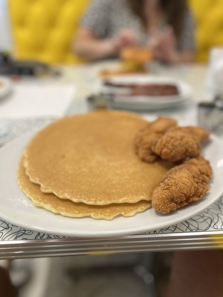 Keedy's Restaurants - Indio