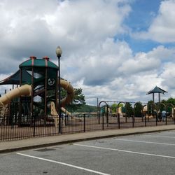 Cauble Park At Acworth Beach 18 Photos Parks South End Of Lake Photo Of Cauble Park At Acworth Beach Ga United States