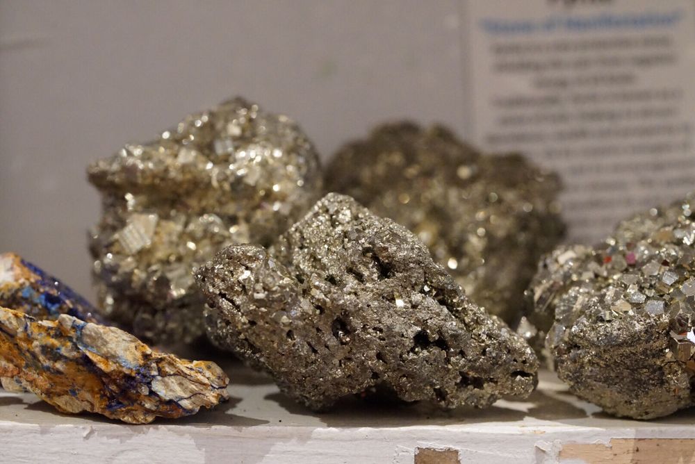 Rocky’s Crystals & Minerals 97 Photos & 40 Reviews Gemstones