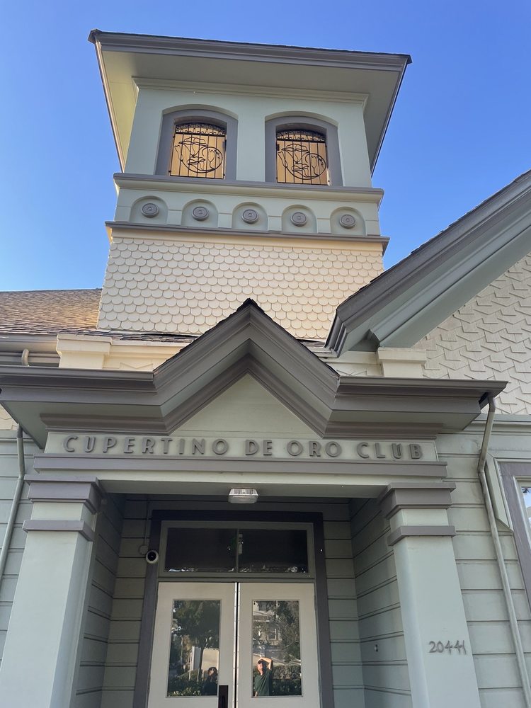 The Cupertino De Oro Club