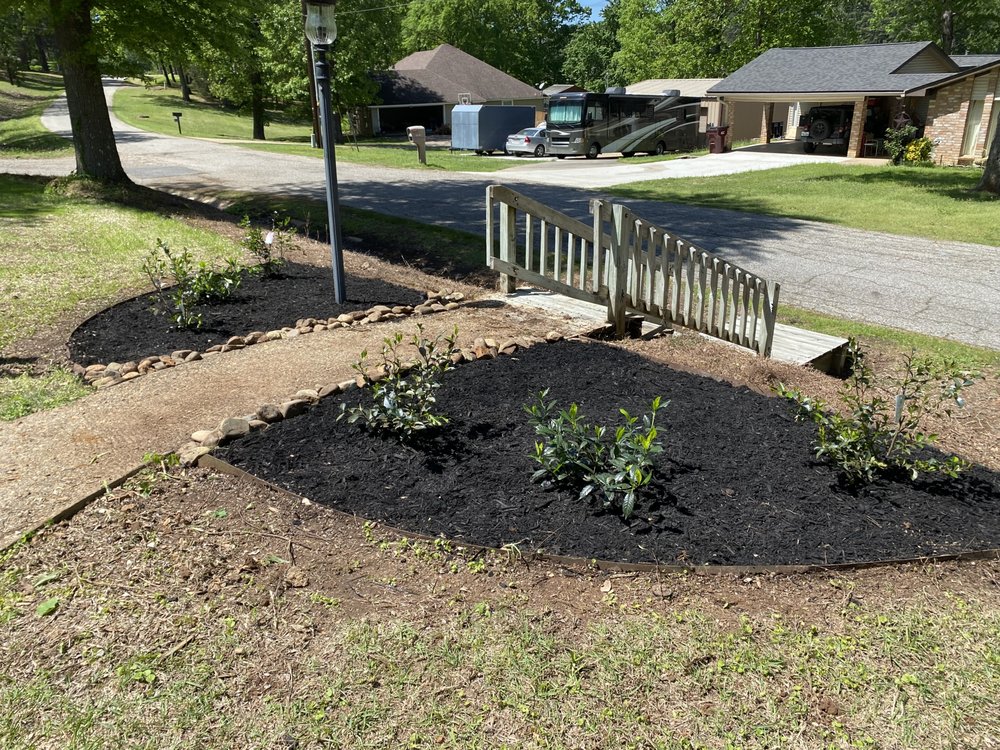 Cisco’s Lawncare & Landscaping