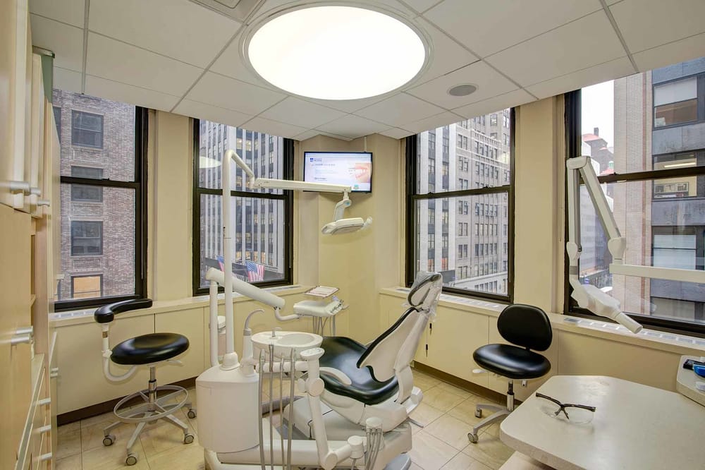 image of business Aviram Shmuely, DDS