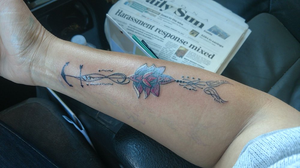 Black Bar Tattoo Studio  3