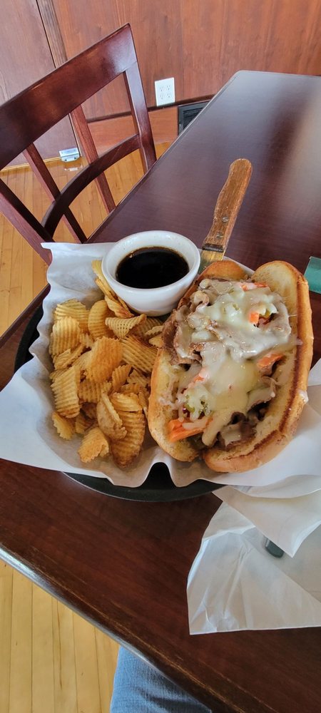 Ernie’s Midtown Pub