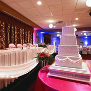 single king photo of hilton garden inn rockford rockford il united states wedding cake - Hilton Garden Inn Rockford Il single king photo of hilton garden inn rockford rockford il united states wedding cake - Hilton Garden Inn Rockford Il