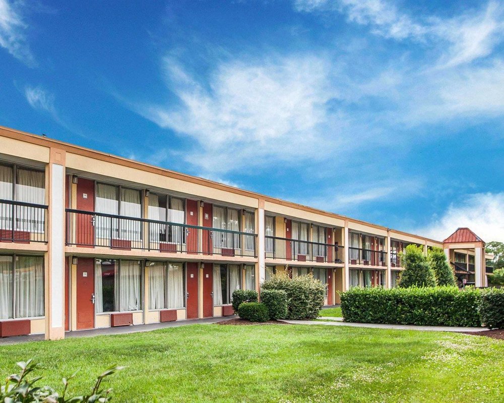 Quality Inn 29 Photos & 11 Reviews Hotels 1307 Murfreesboro Rd