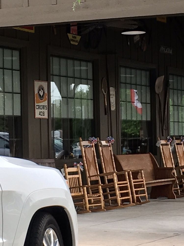 I Love These Big Rocking Chairs And The Oversize Checkers