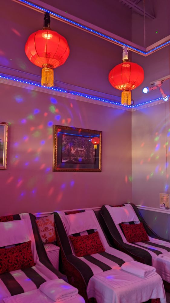 Massage and Foot Spa