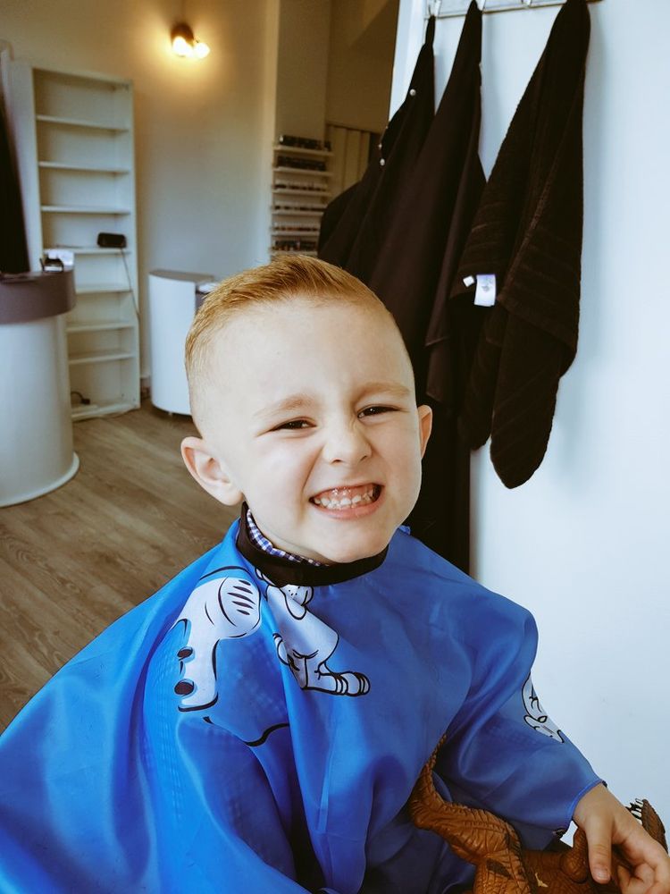 Christmas Haircut With The Barber King London Surrey