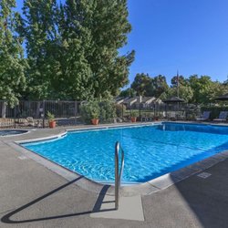 Cobblestone Village 25 Photos Apartments 7095 N Fruit Ave Photo Of Cobblestone Village Fresno Ca United States