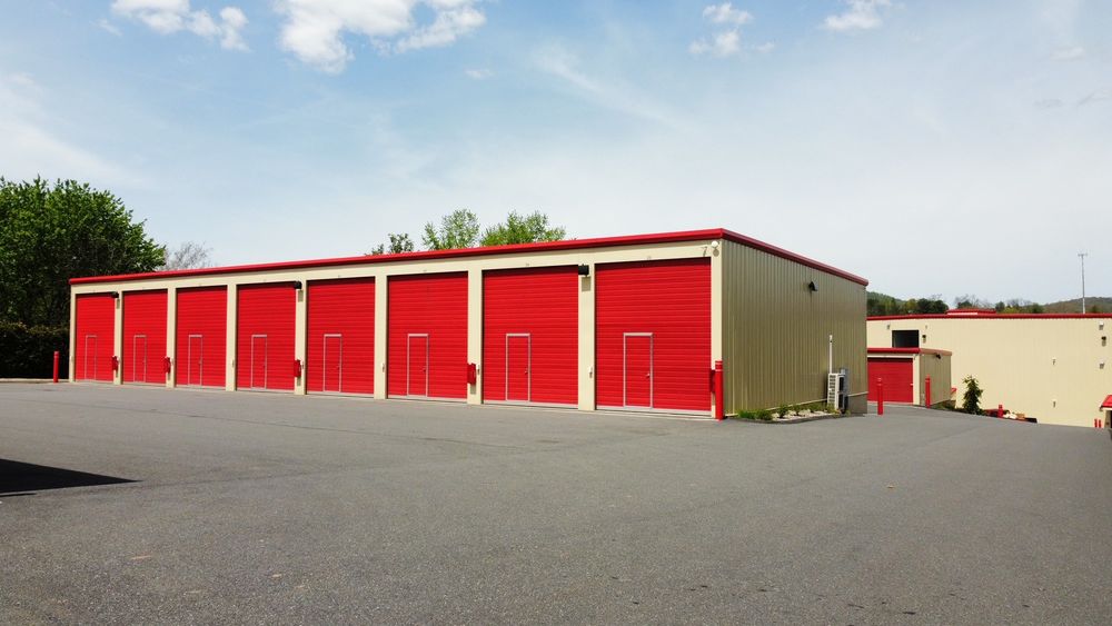 Storage World