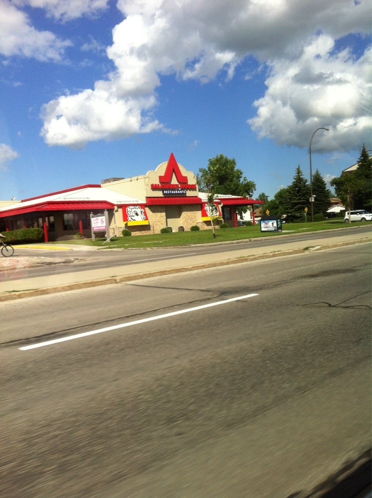 Salisbury House Resturant Canadian (New) 787 Leila Avenue, Winnipeg