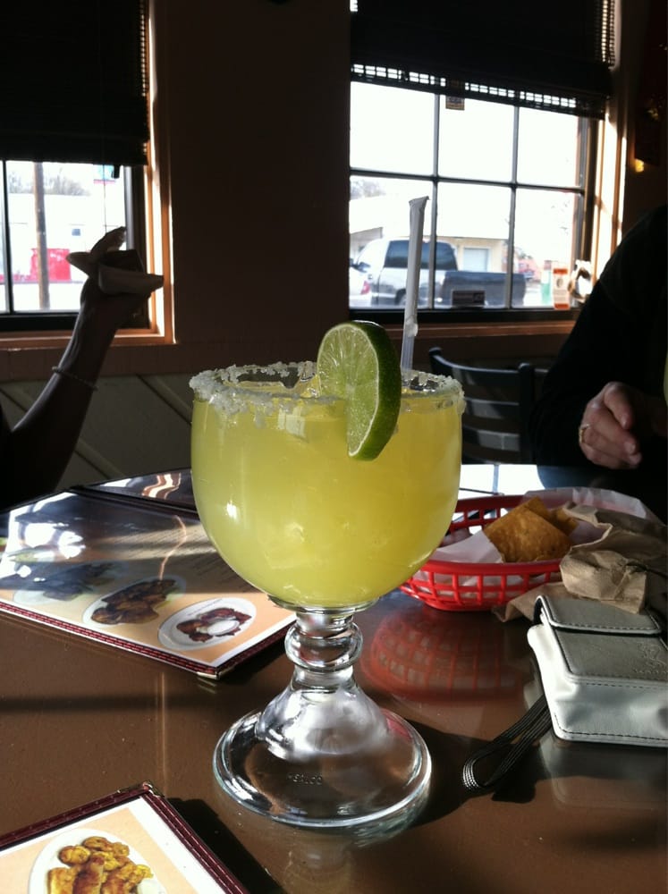 Pollitos Bar & Grill