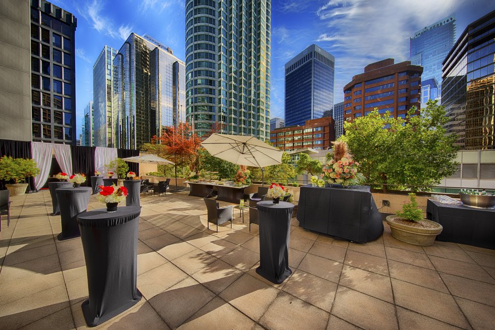 Pinnacle Hotel Harbourfront 111 Photos & 65 Reviews Hotels 1133 W Hastings Street