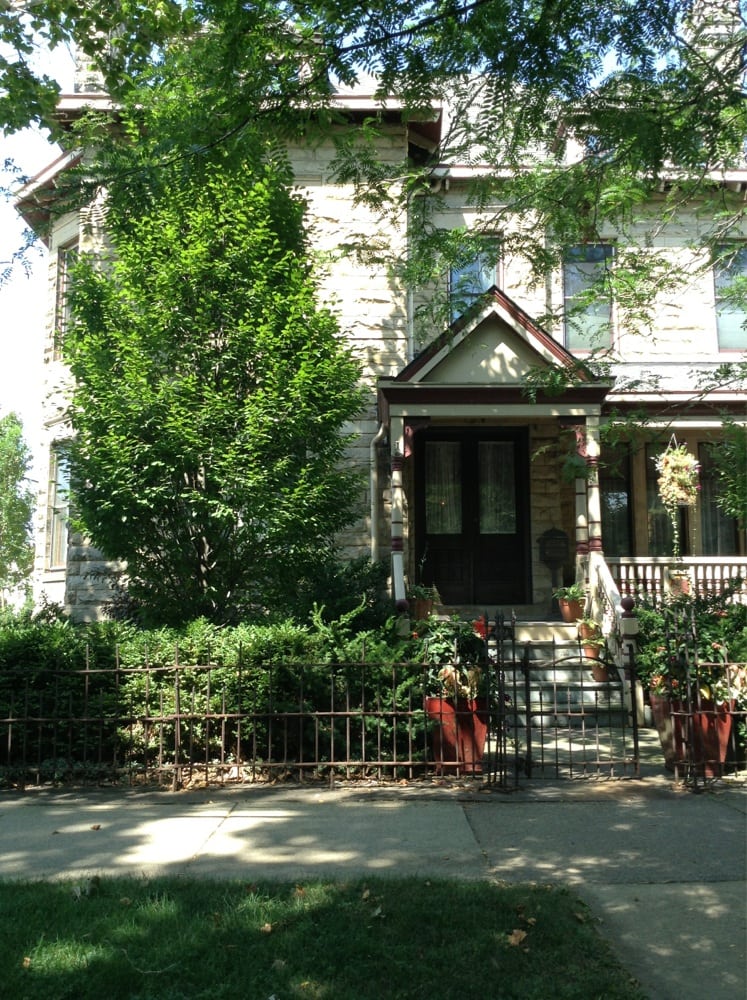 Wallace Manor Bed and Breakfast Bed & Breakfast 4724 Franklin Blvd