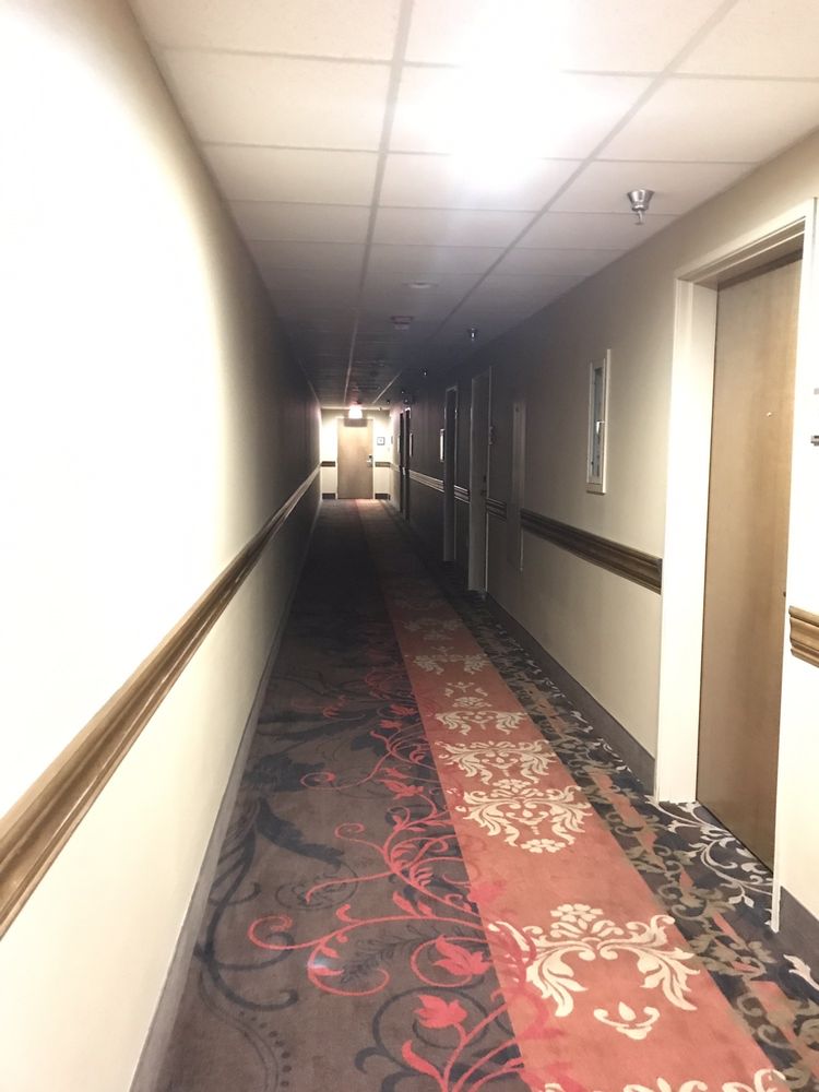 The Grand Oaks Hotel