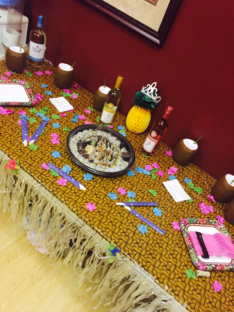 My table set up for my birthday! I picked a Hawaiian theme. :) - Yelp My table set up for my birthday! I picked a Hawaiian theme. :) - Yelp