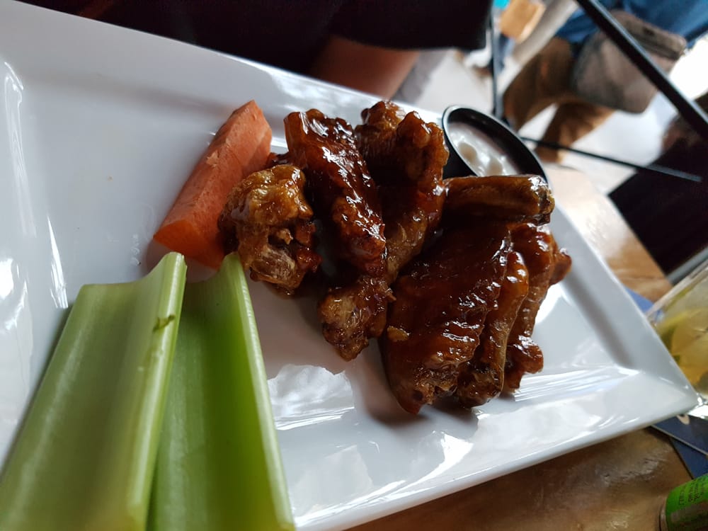 Queen St Warehouse 252 Photos & 244 Reviews Dive Bars 232 Queen Street W, Queen Street
