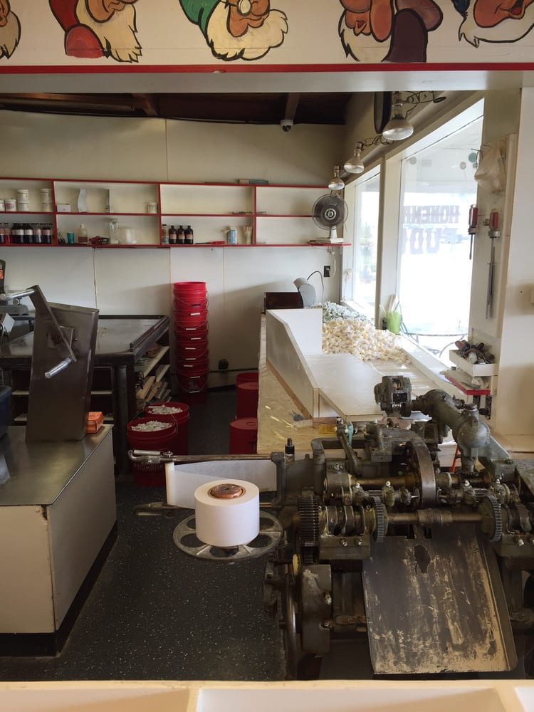 Read’s Homemade Candies 22 Photos & 26 Reviews Candy Stores 1009 NW Highway 101, Lincoln