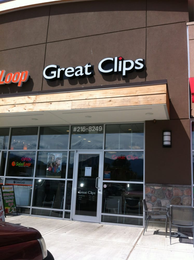 great clips the landings