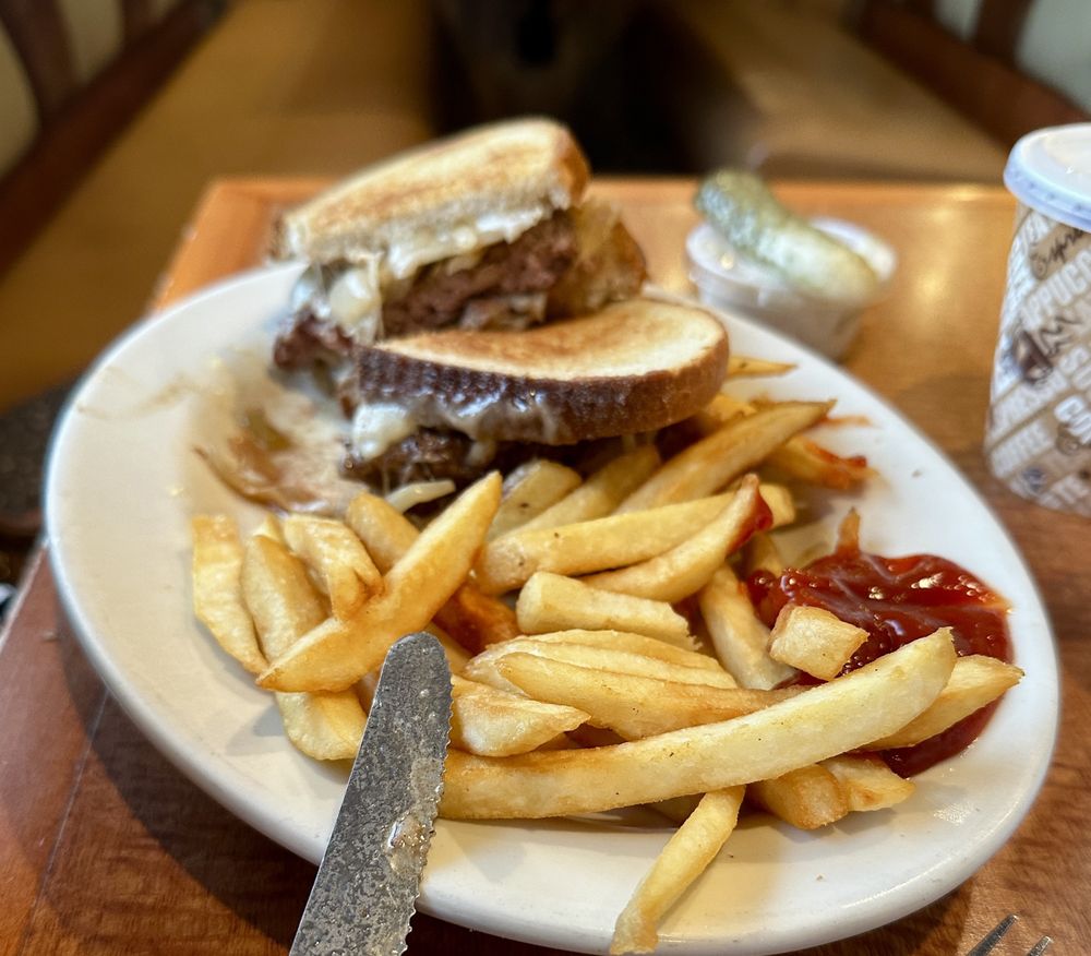 Stirling House Diner and Seafood Pavilion